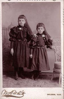 Two little girls pictures around 1910