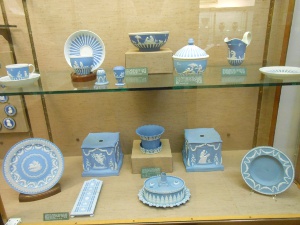 Lever Gallery Wedgwood collection
